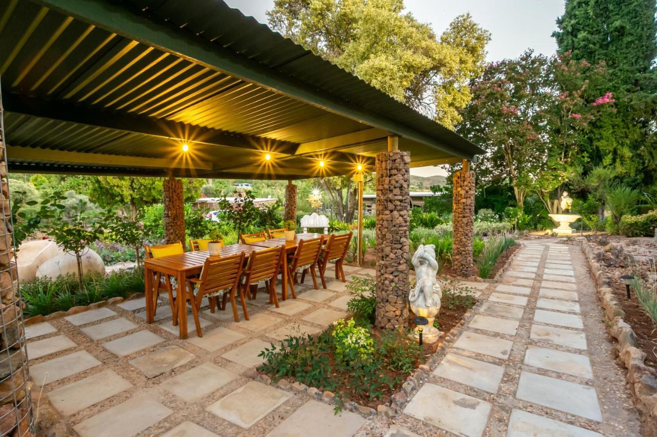 Die Fonteine Country Guesthouse And Glamping Oudtshoorn Kültér fotó