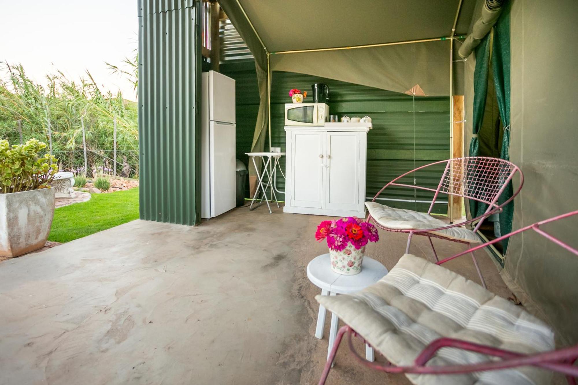 Die Fonteine Country Guesthouse And Glamping Oudtshoorn Kültér fotó
