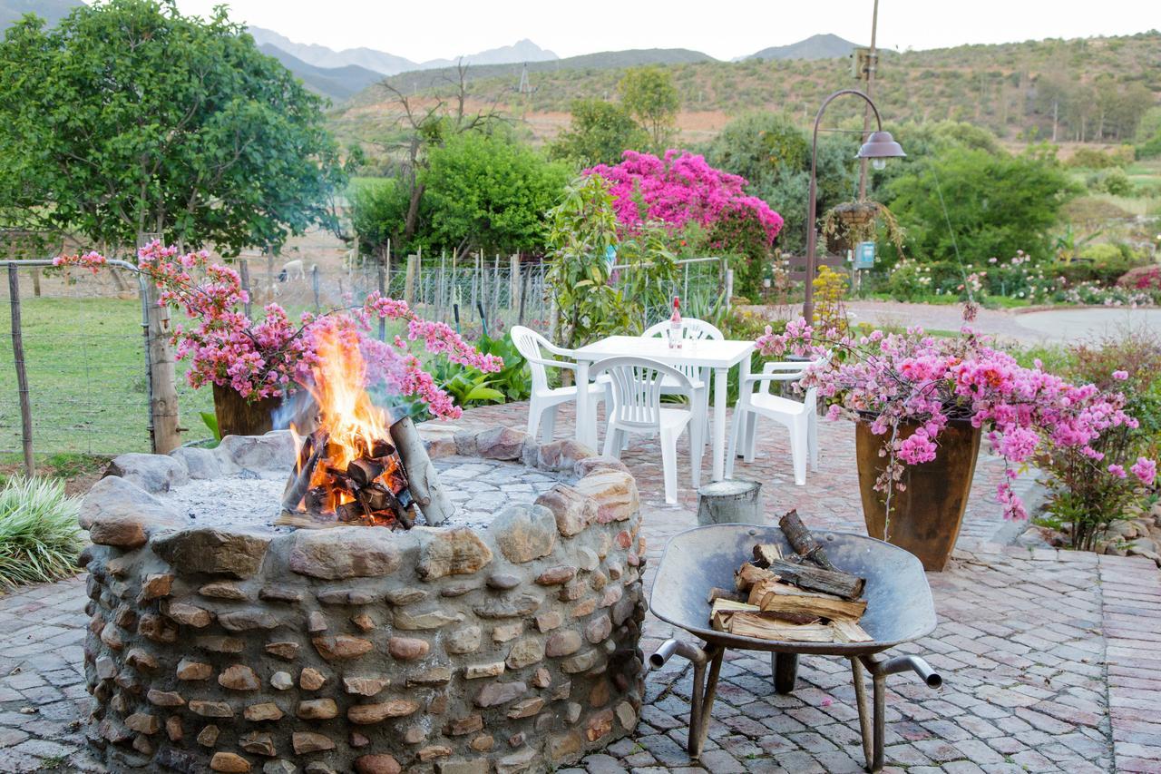Die Fonteine Country Guesthouse And Glamping Oudtshoorn Kültér fotó